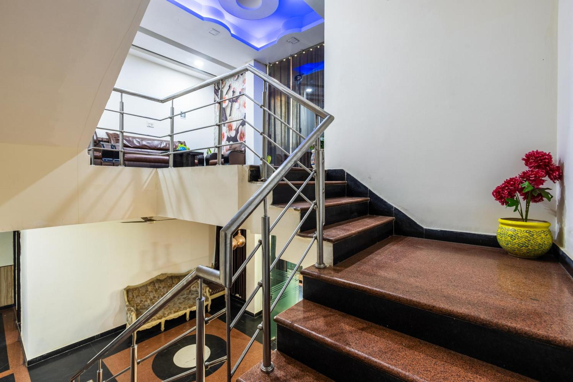 Kabul Hotel By Nexhub Palace - Medanta Γκουργκάον Εξωτερικό φωτογραφία